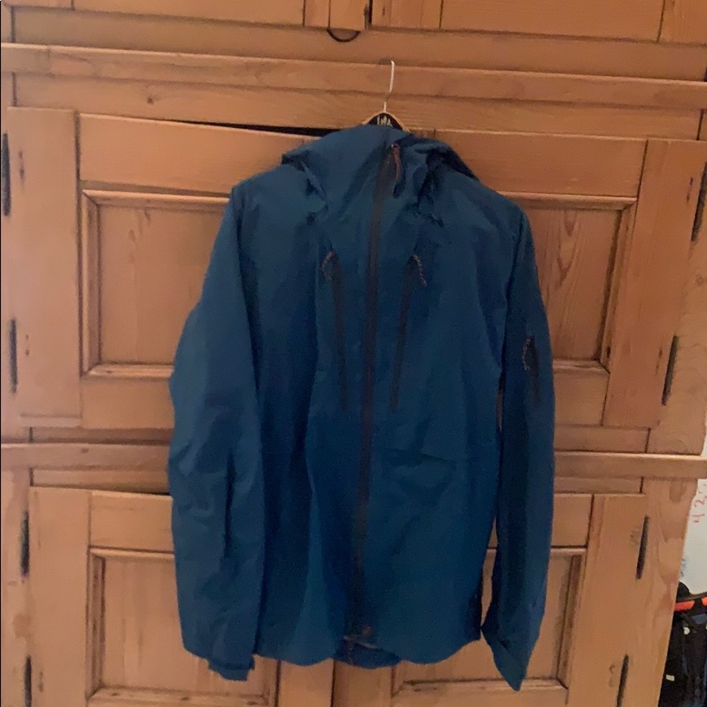 COPY - Fjallraven Rain Jacket